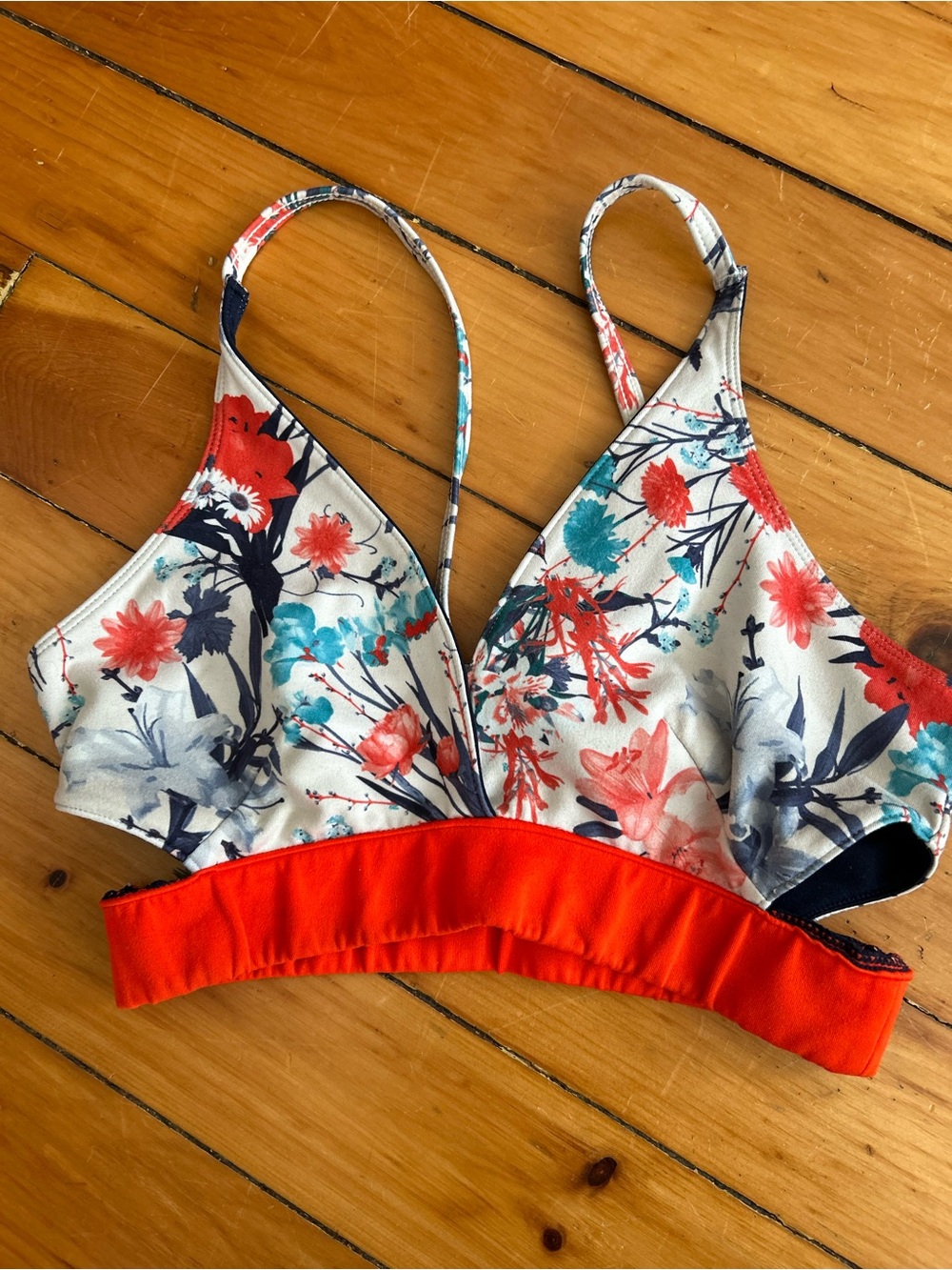☀️3/$25 Fila printed sports bra small